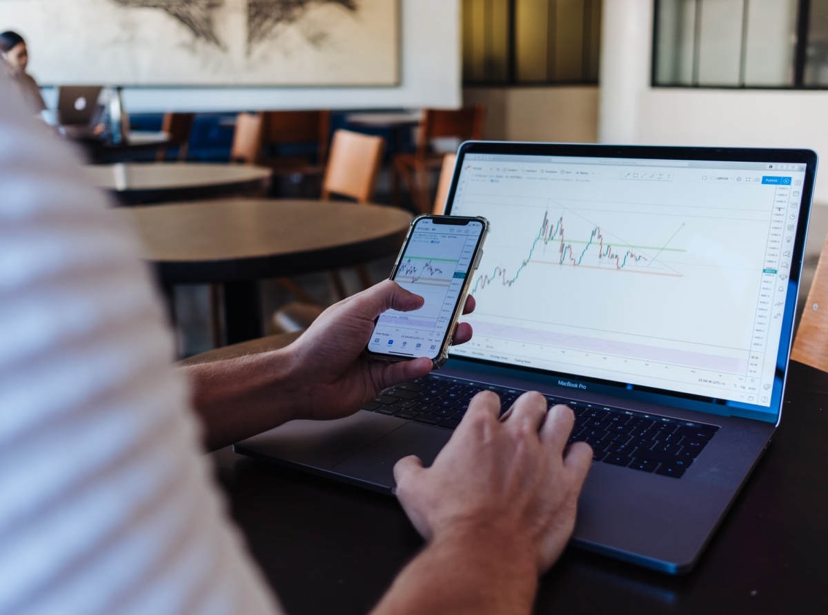 Social trading multi account