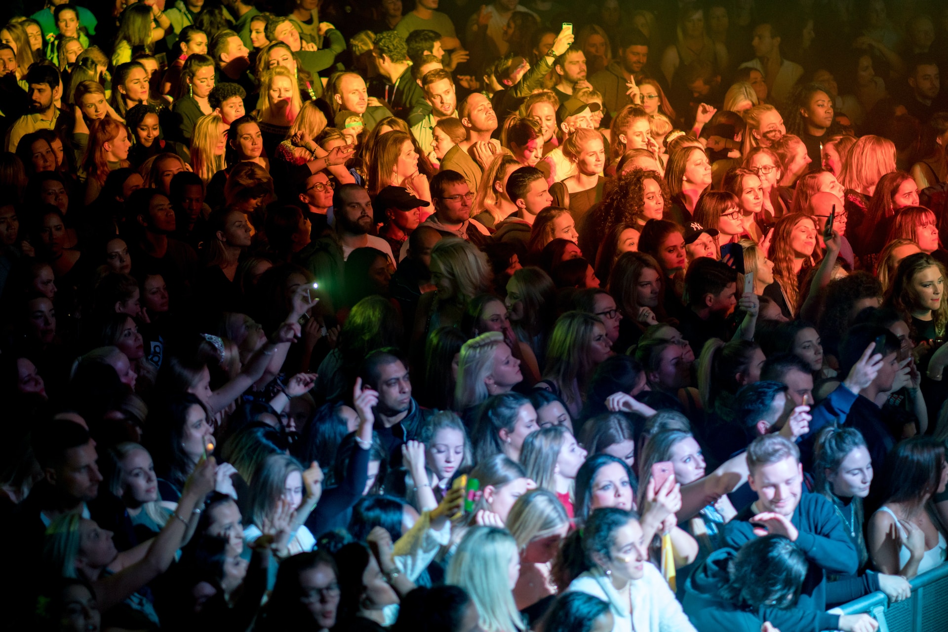 The secrets of using crowd psychology for successful forex trading The secrets of using crowd psychology for successful forex trading