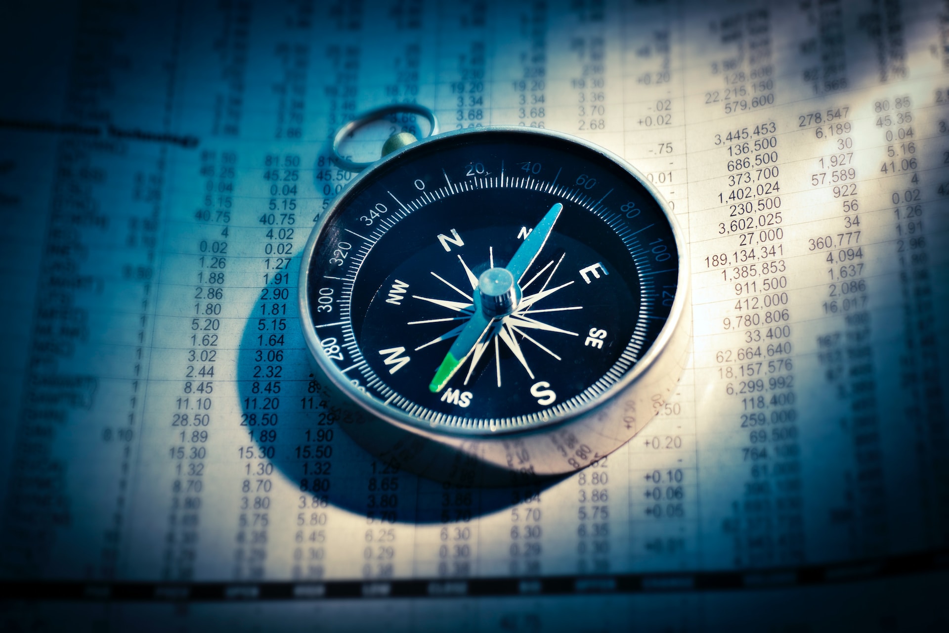 Analyze the phenomenon of volatility in the foreign exchange market: causes, consequences and strategies Analyze the phenomenon of volatility in the foreign exchange market: causes, consequences and strategies