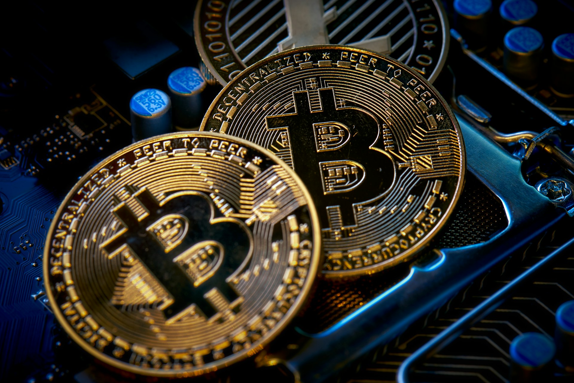 What Backs Bitcoin: What Is It Tied To? What Backs Bitcoin: What Is It Tied To?