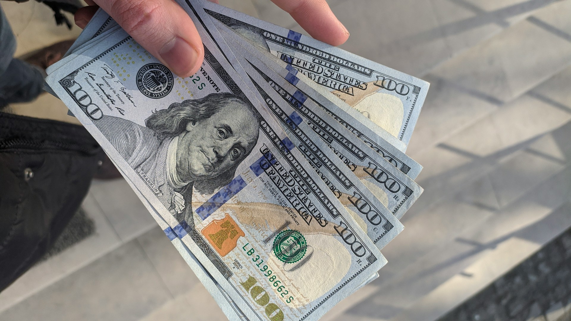 Who Needs Forex Broker Services?