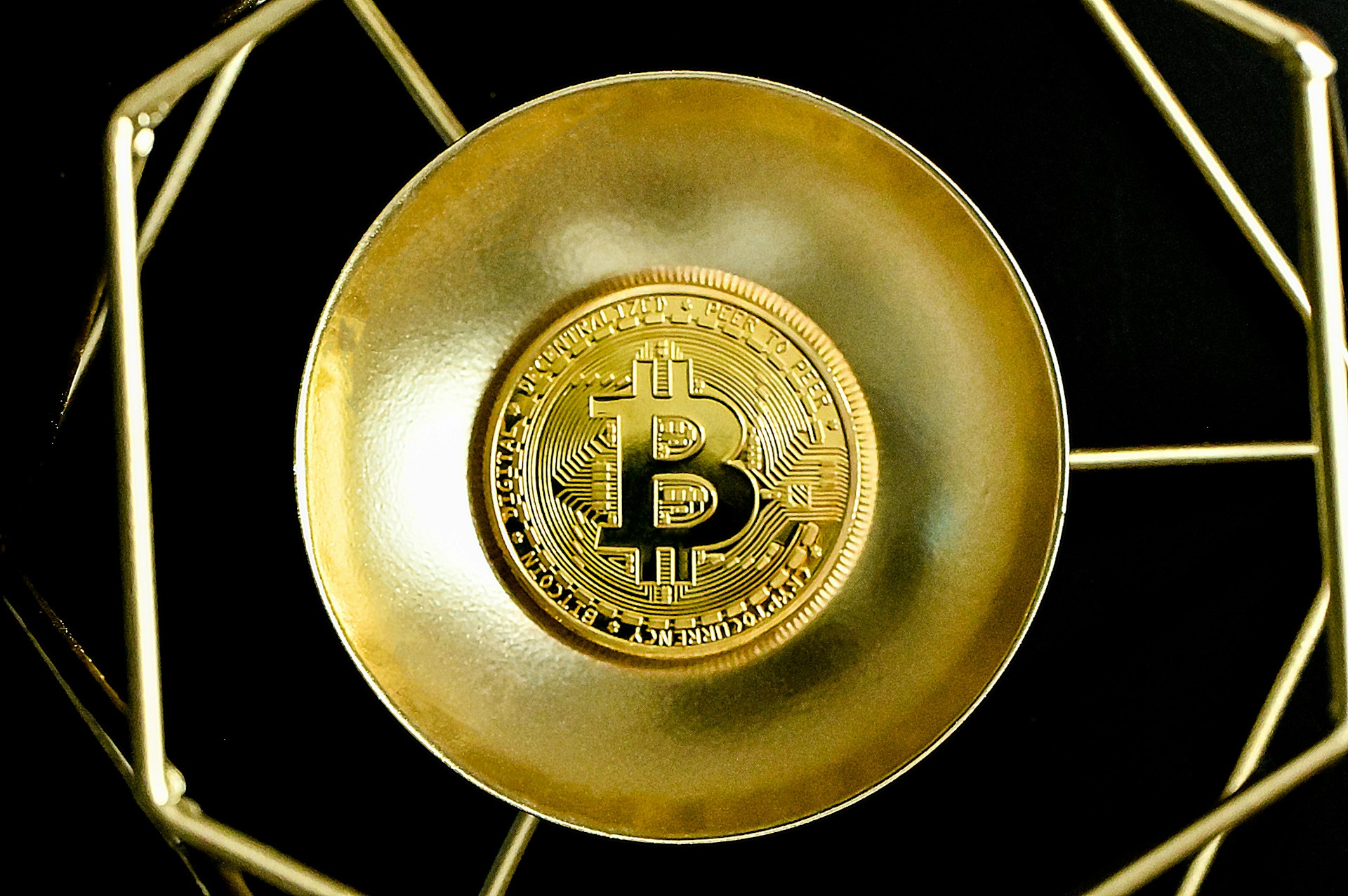 8 Common Bitcoin Scams and How to Avoid Them 8 Common Bitcoin Scams and How to Avoid Them