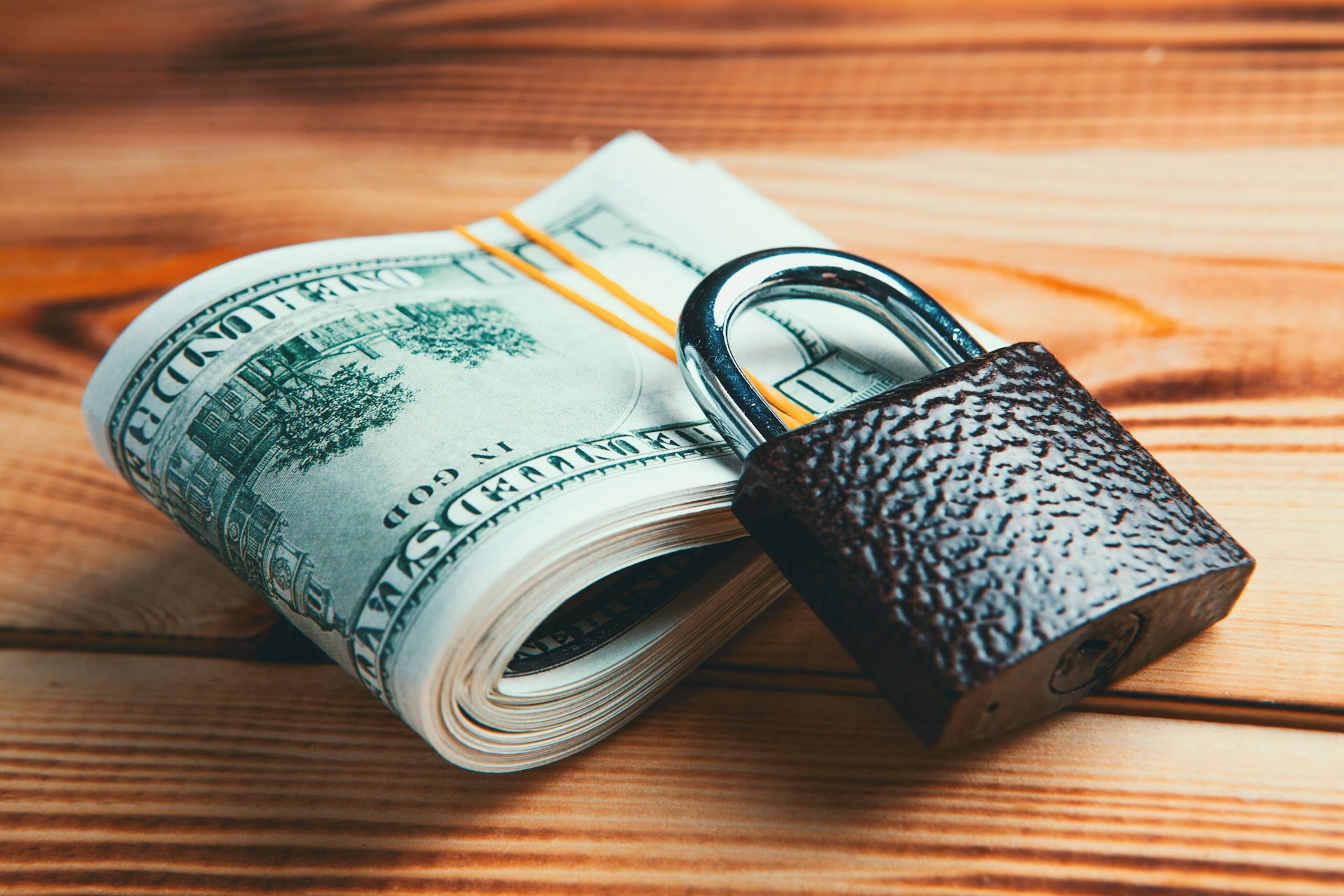 Safeguarding Customer Data with Trusted Payment Gateways Safeguarding Customer Data with Trusted Payment Gateways