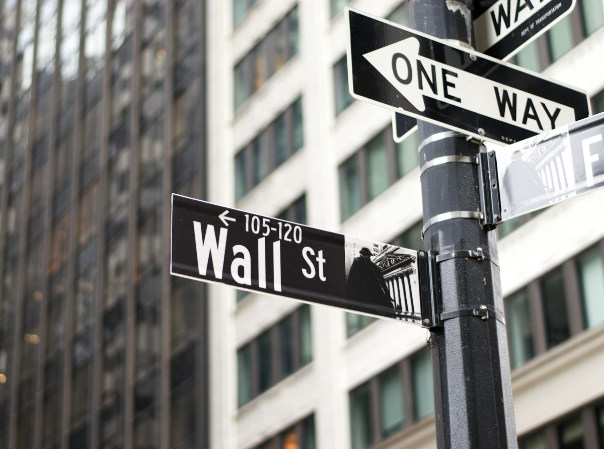 How Fundamental Factors Work and Influence the Market