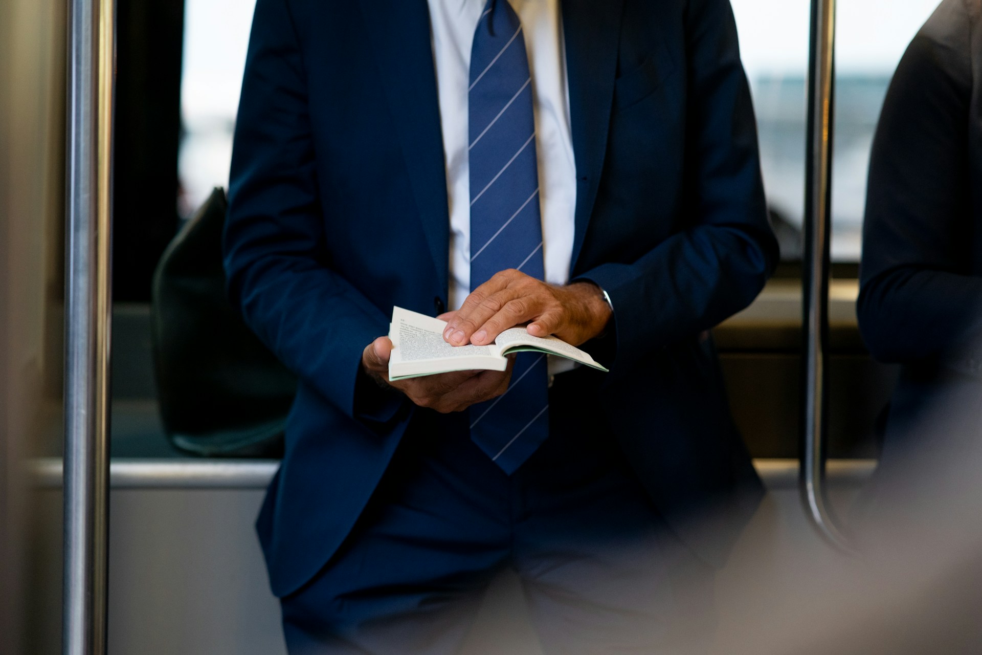 Warren Buffett’s Simple Rule for Building Wealth Amid Stock Market Volatility