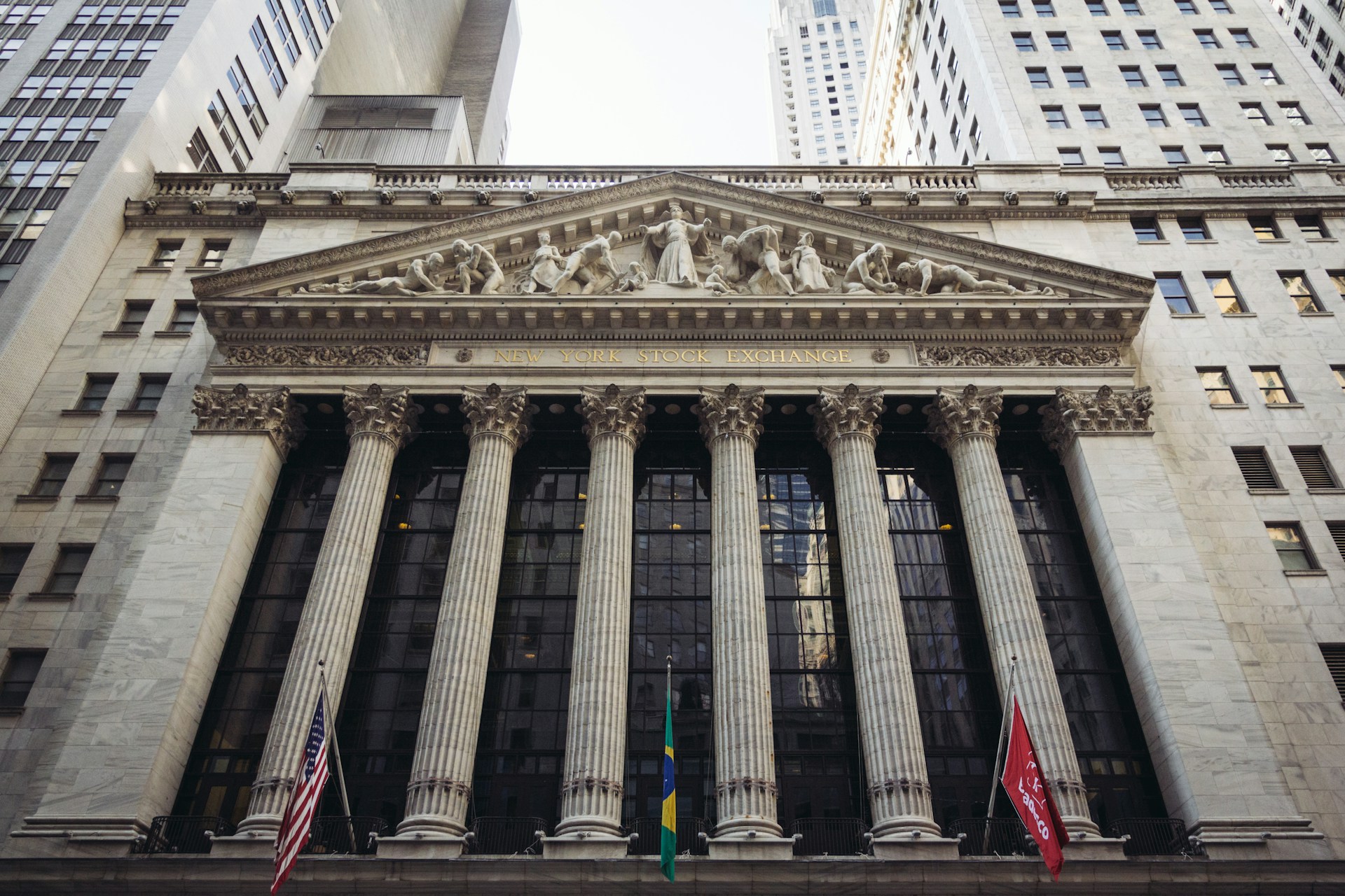 Forex Trading with Proprietary Capital: Pros, Cons, and Key Considerations Forex Trading with Proprietary Capital: Pros, Cons, and Key Considerations