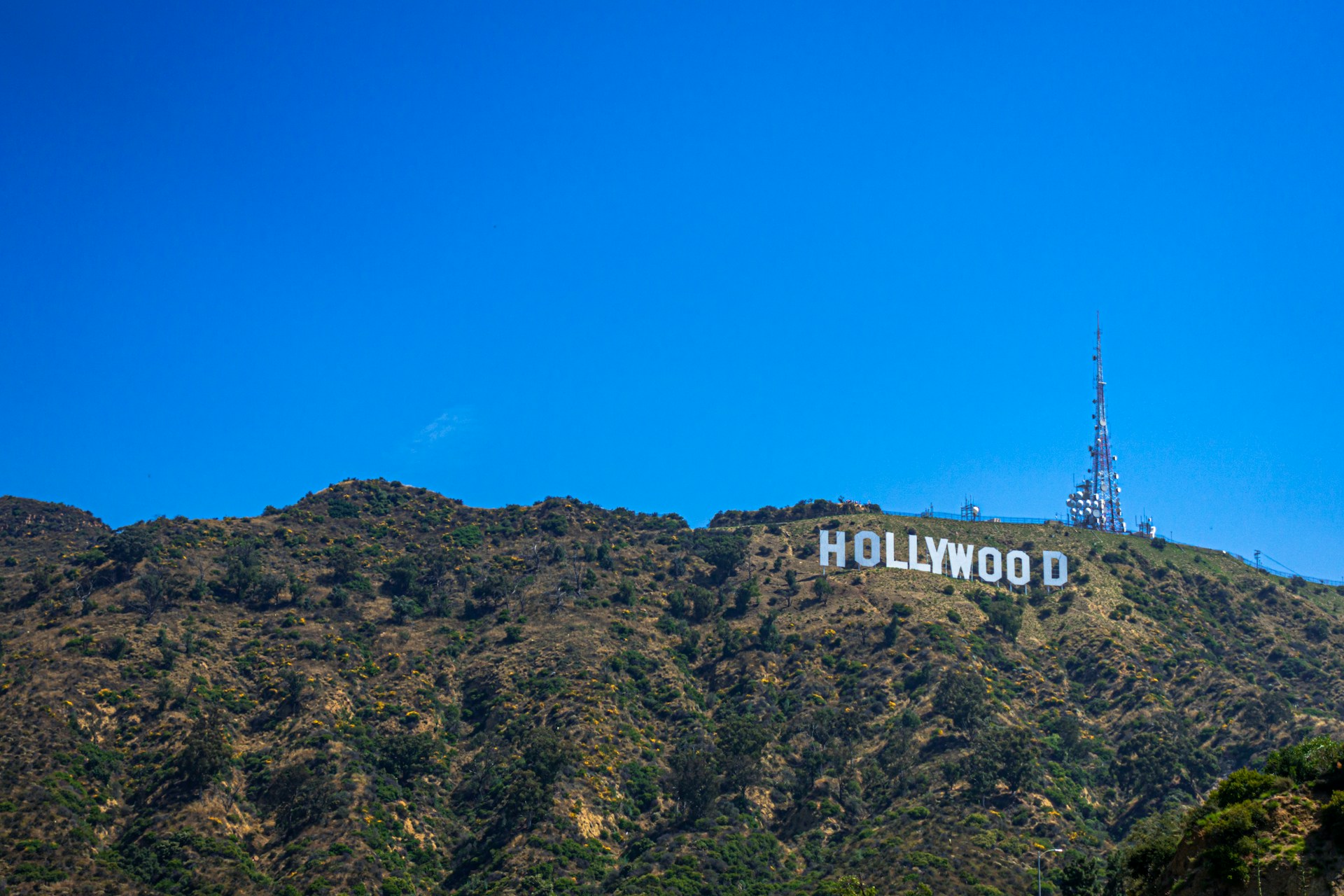 Trump Imposes 100% Tariff on Foreign Films: Saving Hollywood or Threatening Global Cinema?