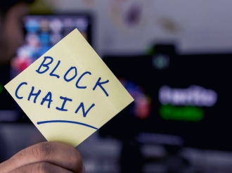 Blockchain Tracking in MT4: Transparent Prop Firm Payments in 2025