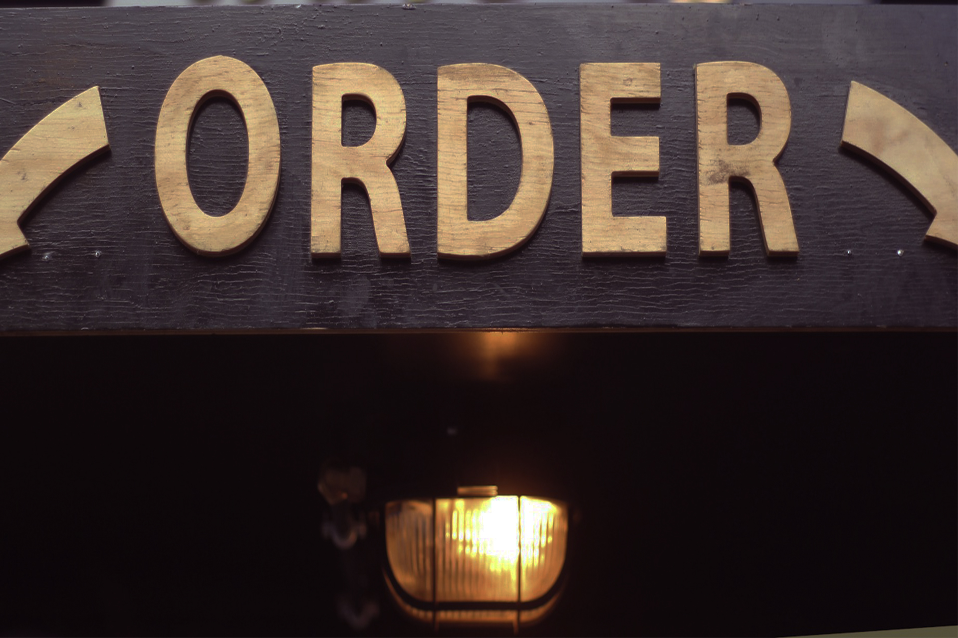 The advantage of pending orders in Forex: trading without emotions and 24/7 control The advantage of pending orders in Forex: trading without emotions and 24/7 control