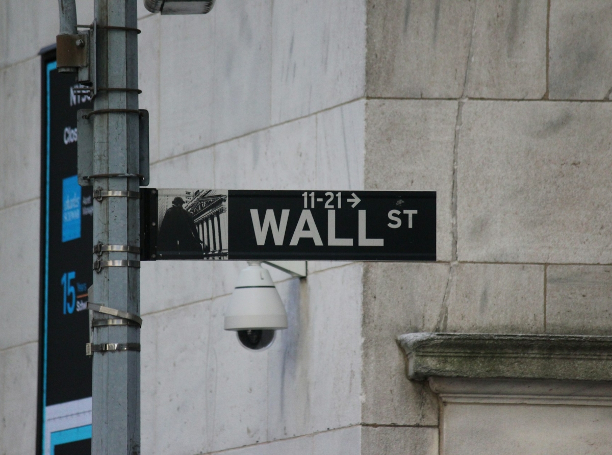 AI Stocks Crash: How Oracle's Debt and Fed Uncertainty Triggered Wall Street's Worst Day Since October