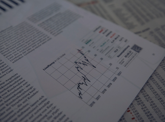 Instant Response: How High Price Update Rates Impact Trading Strategies and Risk Management