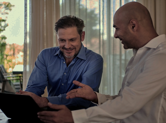 24/7 “Guru Crew”: How 24/7 Support Turns Challenges into Triumphs for Brokers