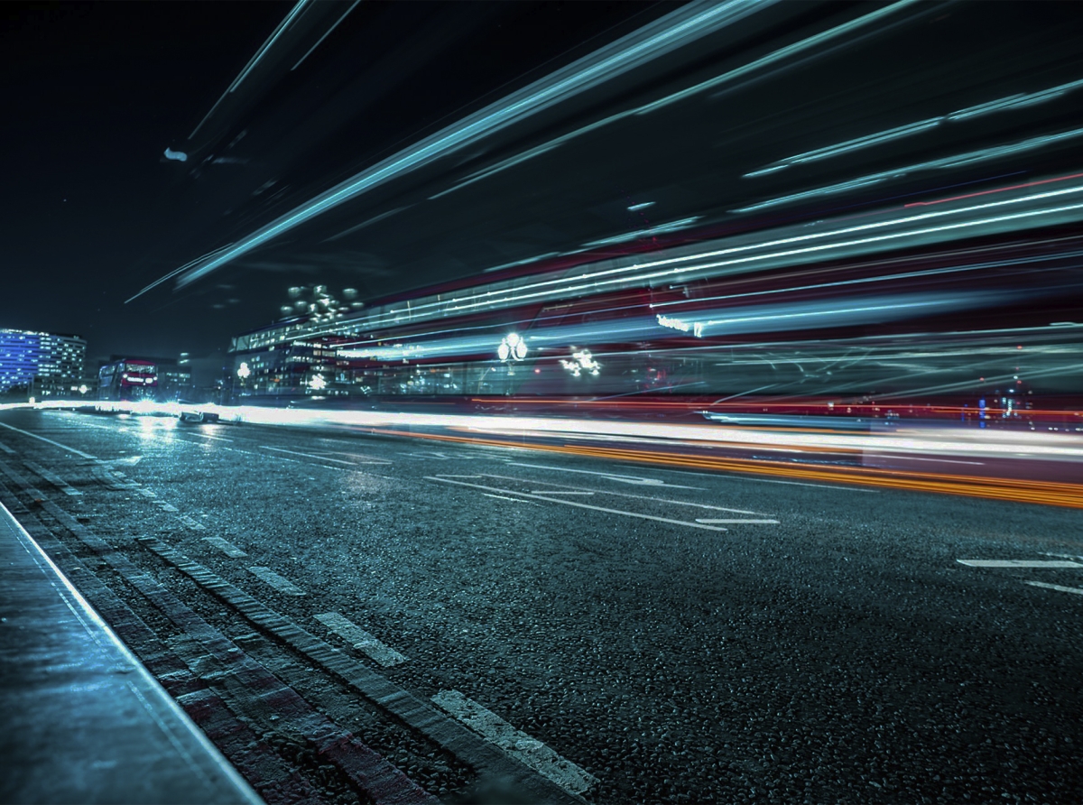 Scaling for Prop Firms: How Fast Forex VPS Integrates with Challenges and Funds to Run Thousands of Accounts Reliably