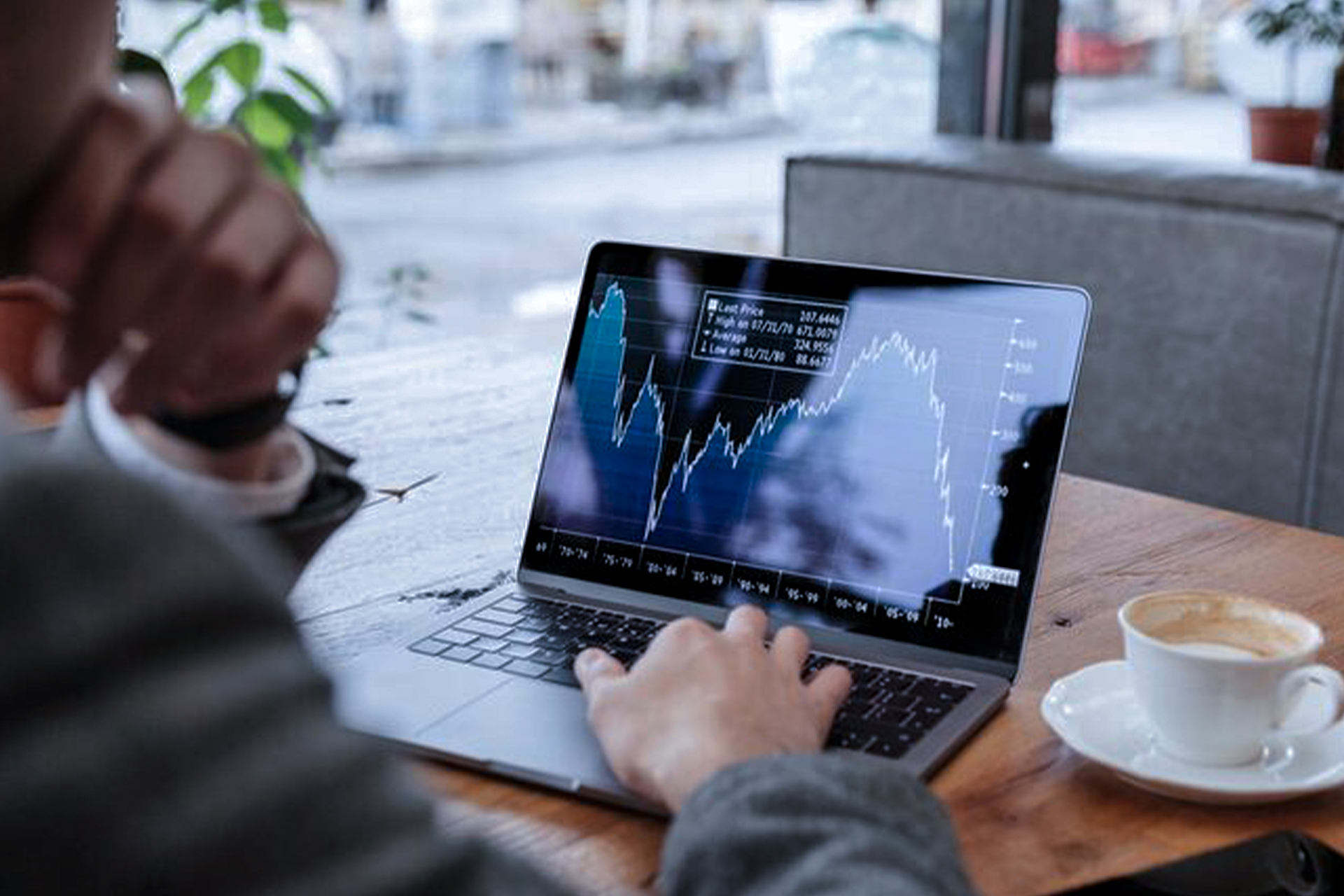 Forex as a School of Decision-Making: How Trading Teaches Fast and Effective Choices