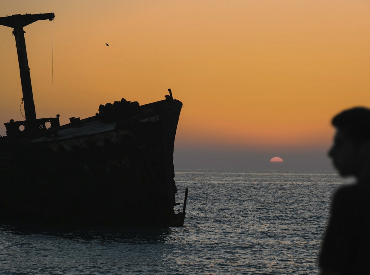 Attacks on Ships in the Persian Gulf Raise Fears of Oil Price Surge