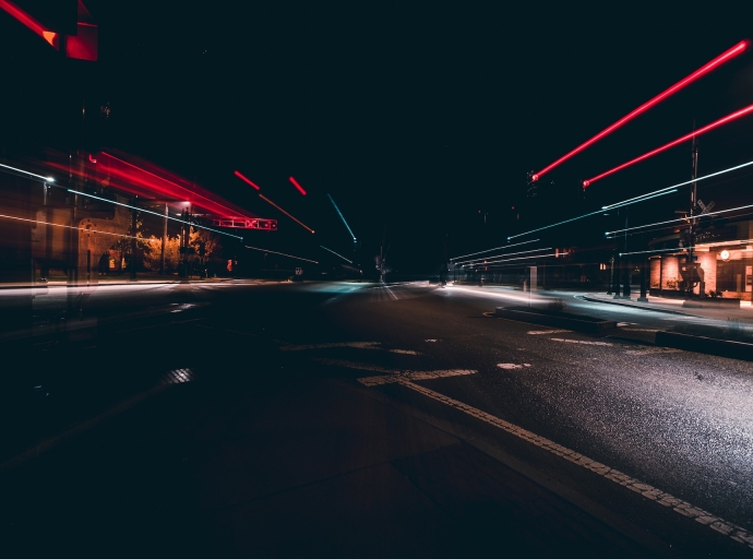 Latency Price Feed: Why a 5–10 ms Difference Can Make or Break a Brokerage